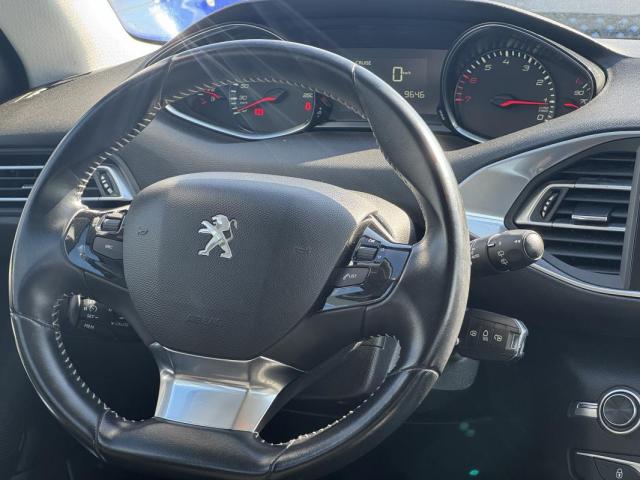 Peugeot 308 image 1