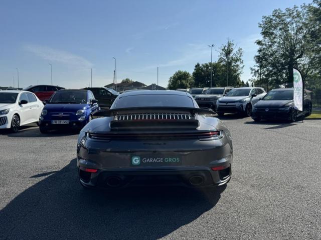 Porsche 911 image 4