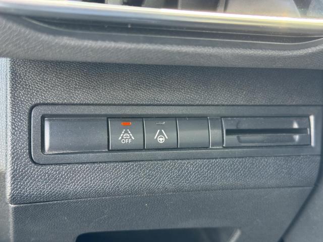 Peugeot 3008 image 8