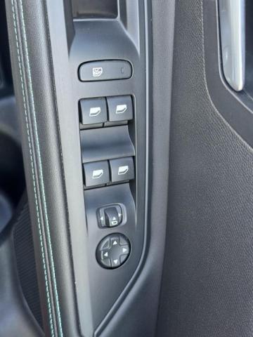Peugeot 5008 image 2