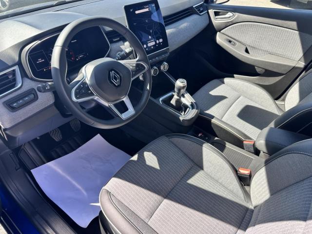 Renault Clio image 9