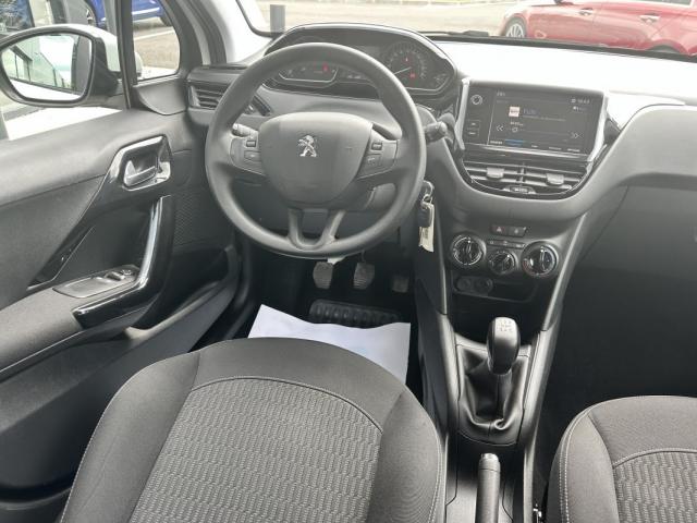 Peugeot 208 image 4