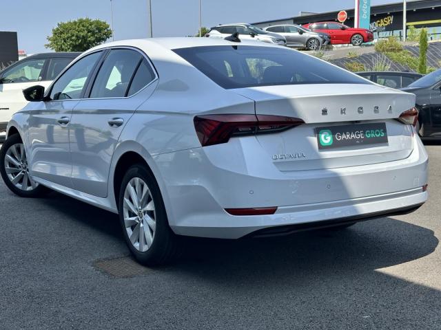 Skoda Octavia image 6