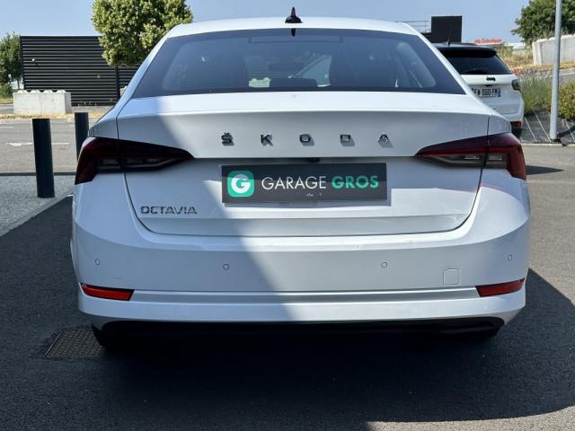 Skoda Octavia image 4