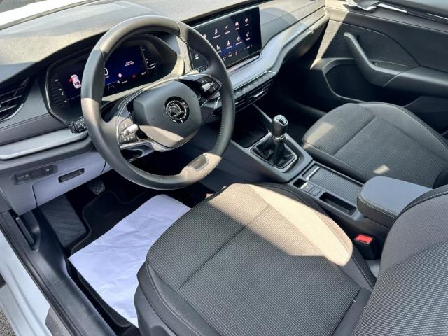 Skoda Octavia image 5
