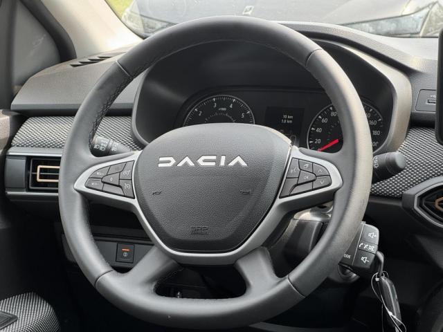 Dacia Sandero image 8