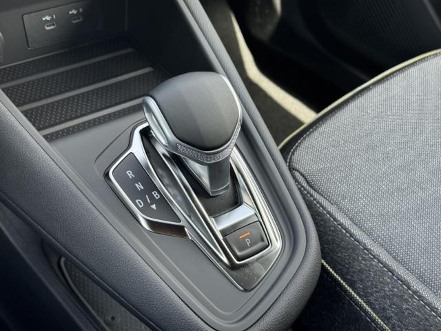 Renault Captur image 2