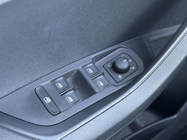 Skoda Karoq image 7