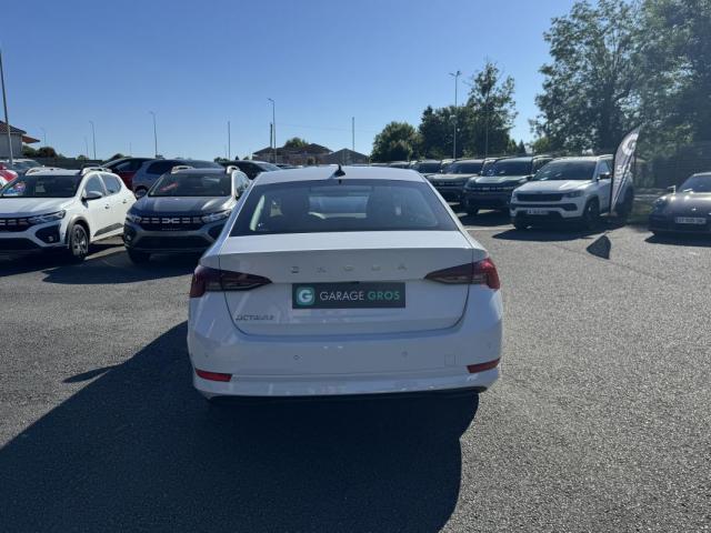 Skoda Octavia image 4