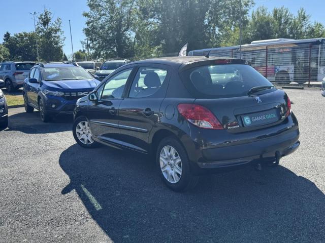 Peugeot 207 image 9