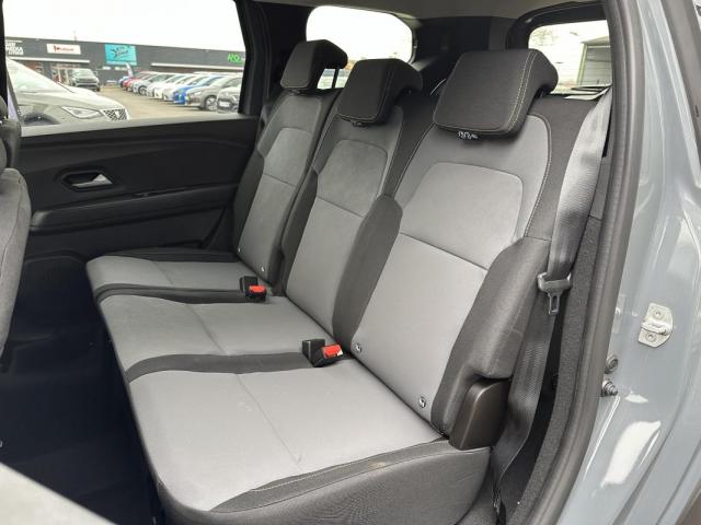 Dacia Jogger image 1