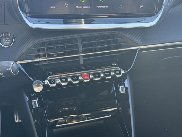 Peugeot 2008 image 6