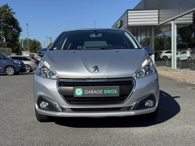Peugeot 208 image 1