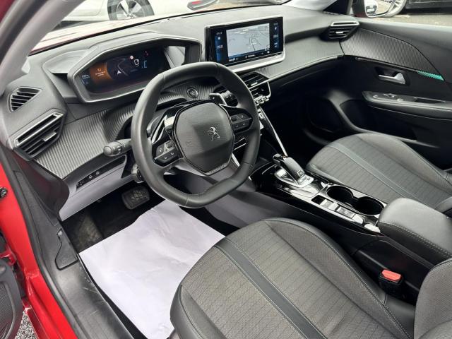 Peugeot 208 image 6