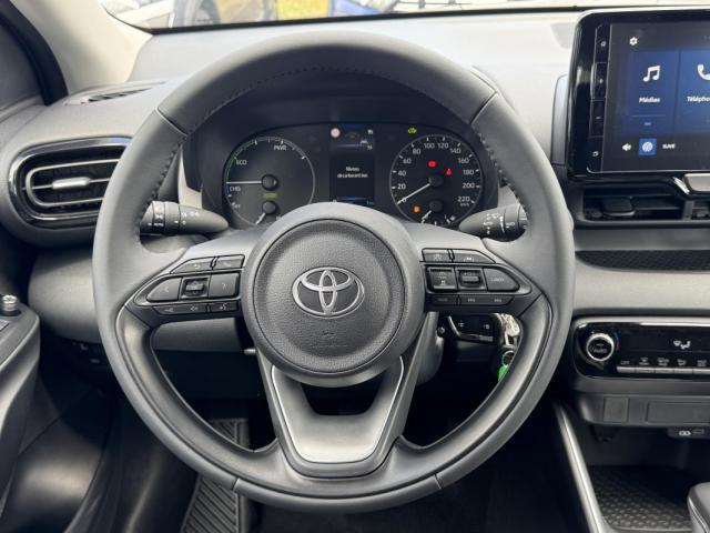 Toyota Yaris image 6