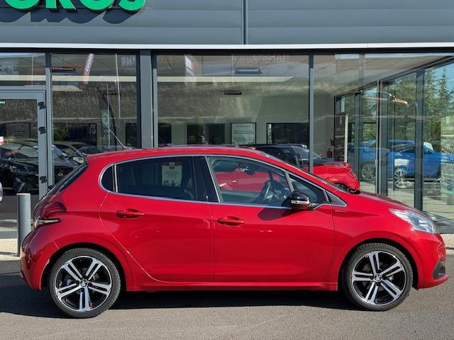 Peugeot 208 image 5