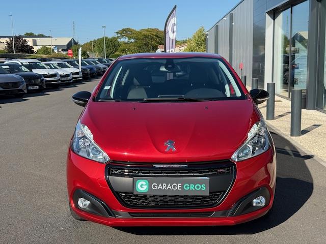 Peugeot 208 image 1