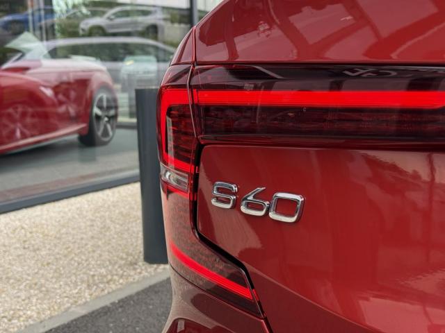 Volvo S60 image 8