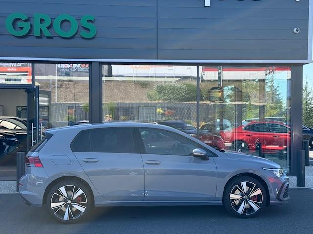 Volkswagen Golf image 6