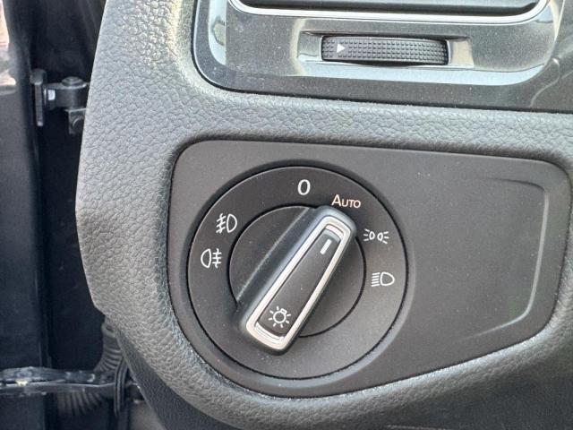 Volkswagen Golf image 1