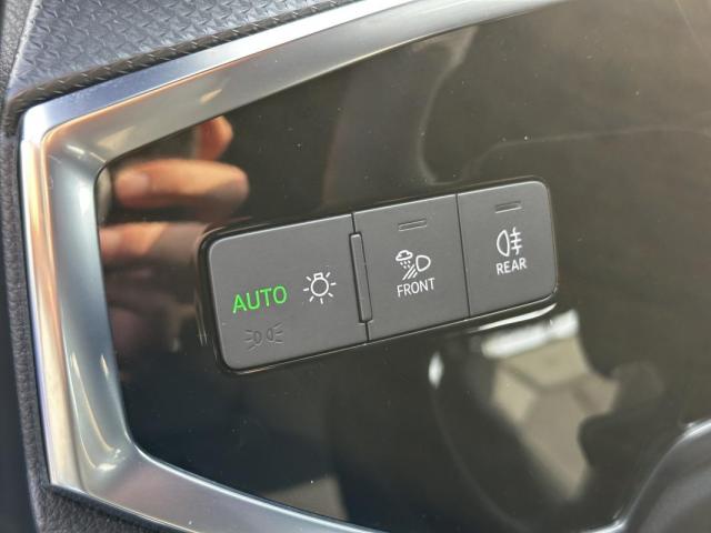 Audi Q3 image 8
