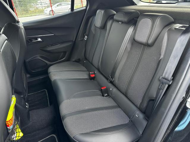 Peugeot 2008 image 3