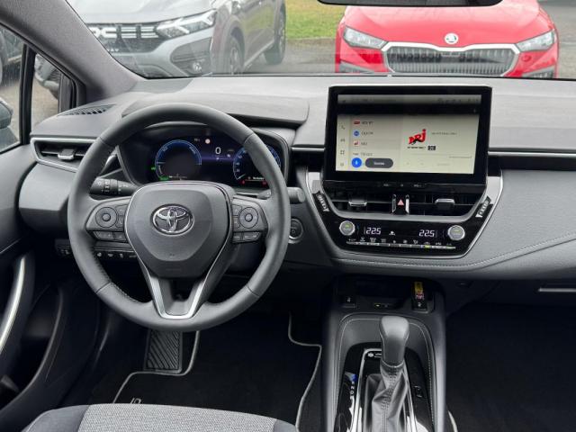 Toyota Corolla Touring Sports image 3