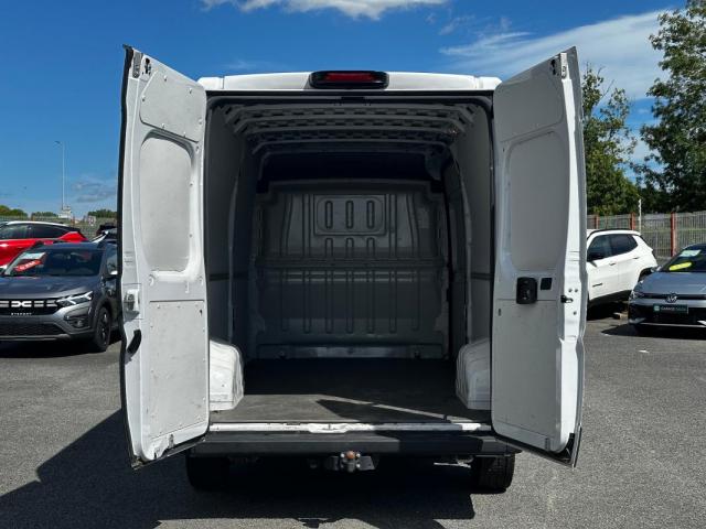 Opel Movano image 9