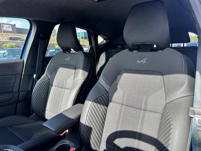 Renault Captur image 2