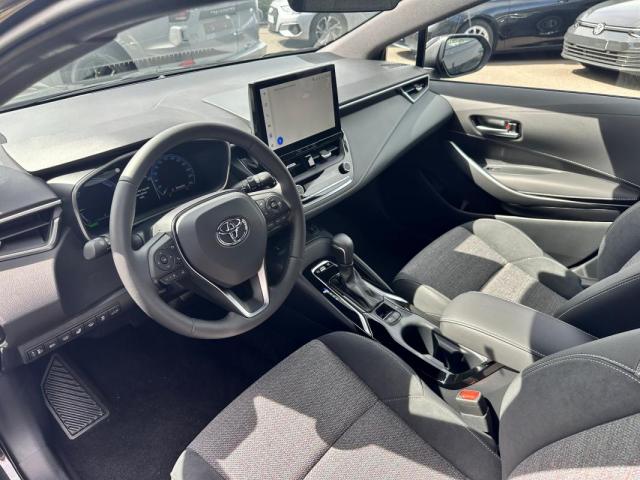 Toyota Corolla Touring Sports image 3