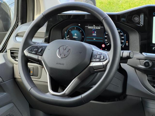Volkswagen Transporter image 7