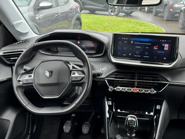 Peugeot 208 image 8