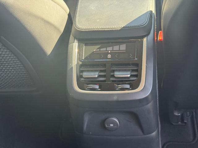 Volvo Xc90 image 8