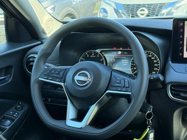 Nissan Juke image 9
