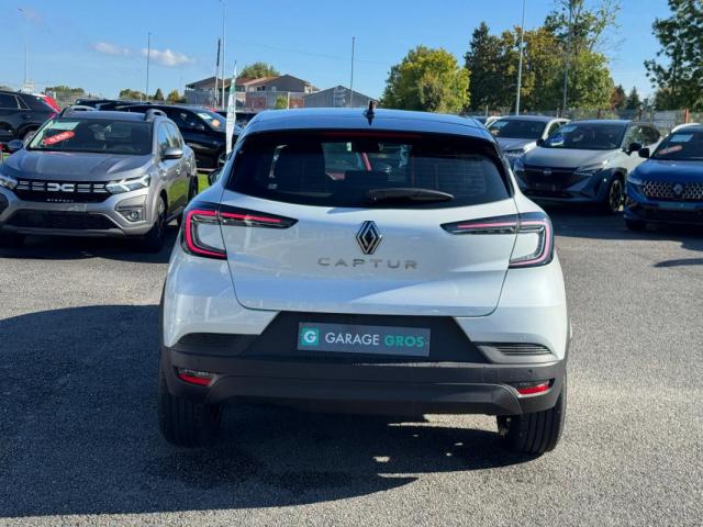 Renault Captur image 1