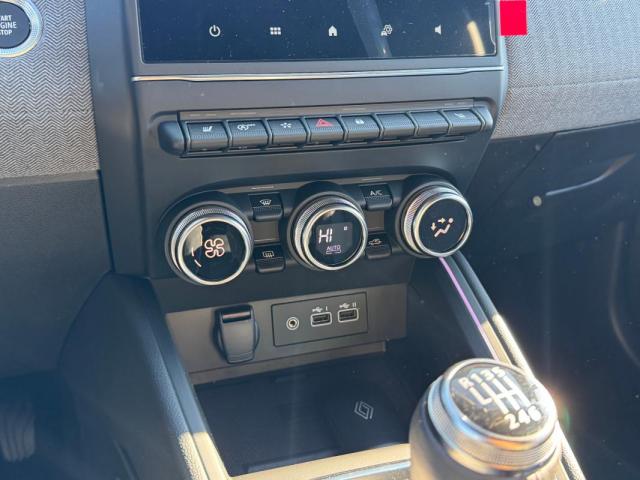 Renault Clio image 8