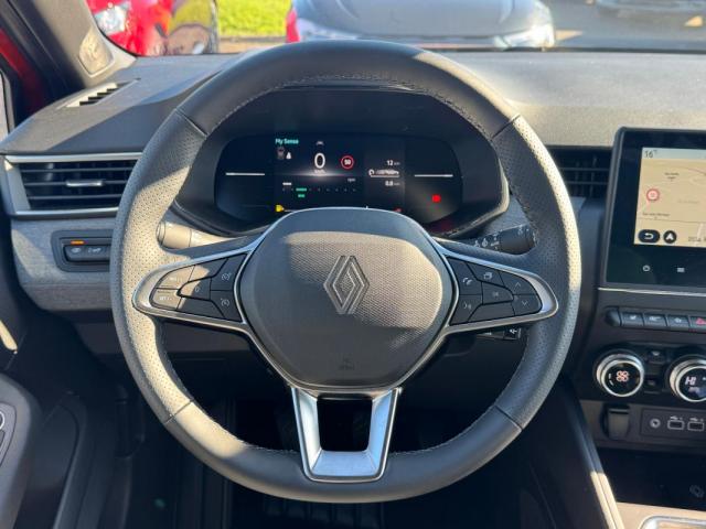 Renault Clio image 1