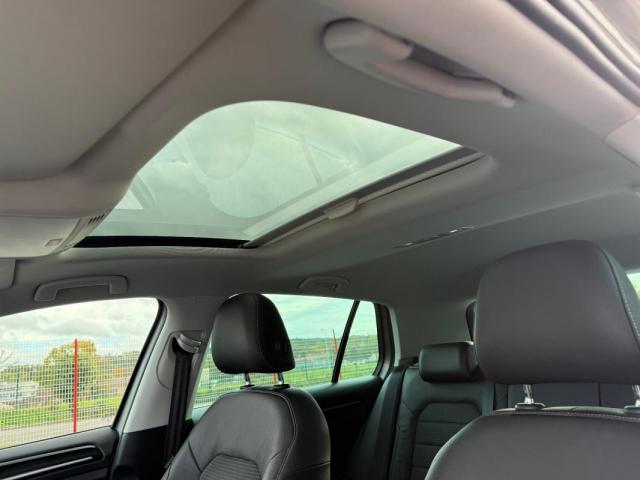 Volkswagen Golf image 8