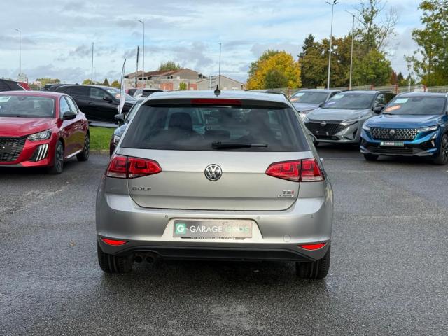 Volkswagen Golf image 6