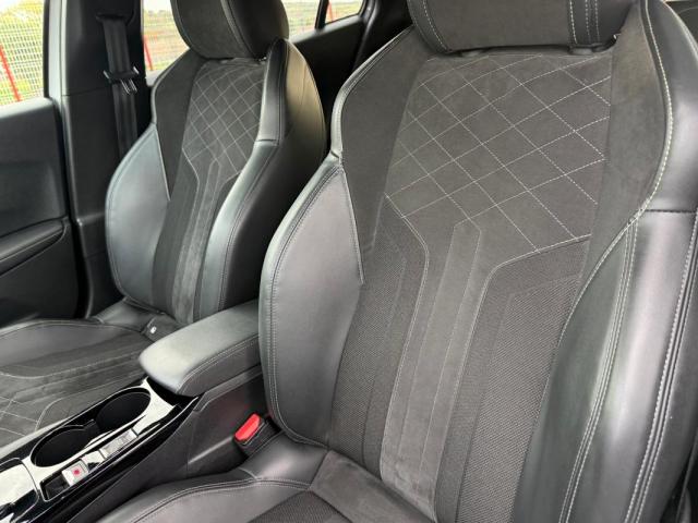 Peugeot 2008 image 3