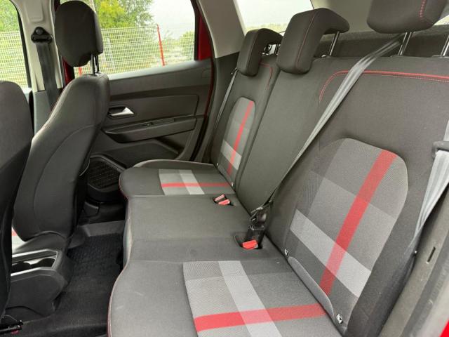 Dacia Duster image 1