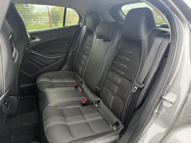 Mercedes Benz Gla image 5