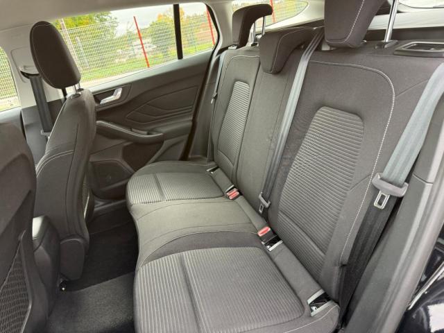 Ford Focus image 4