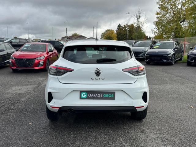 Renault Clio image 8
