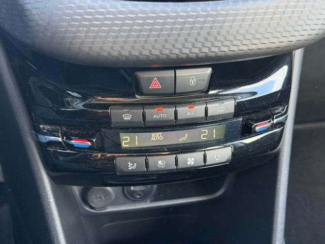 Peugeot 208 image 4