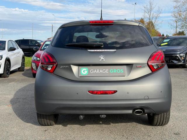 Peugeot 208 image 2