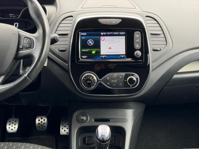 Renault Captur image 2