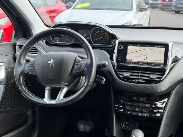 Peugeot 2008 image 8