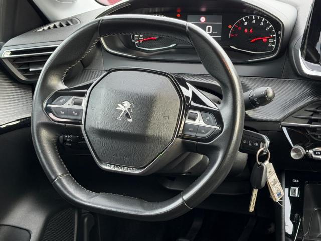 Peugeot 208 image 5