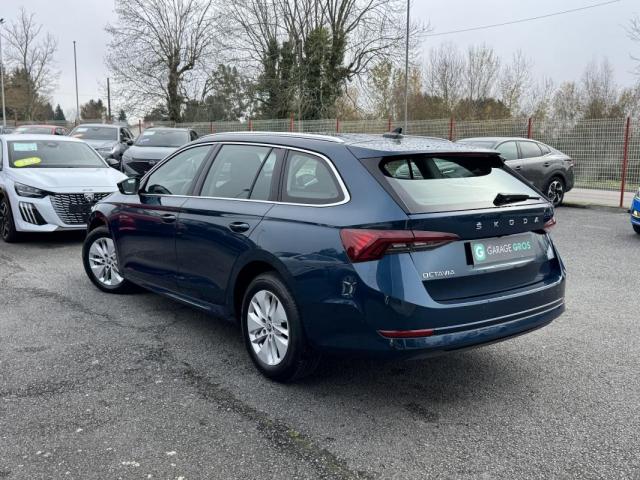 Skoda Octavia image 2